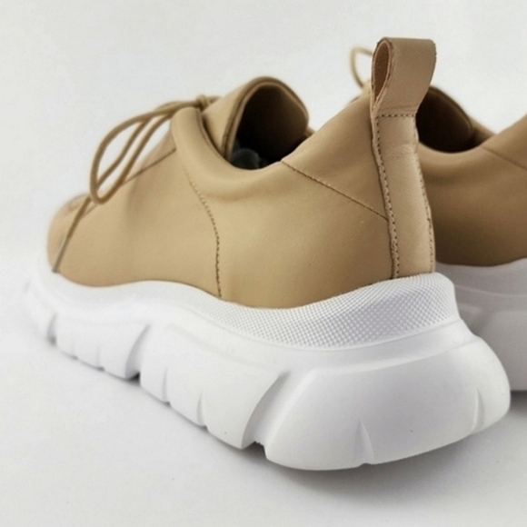 J/SLIDES NYC Women's Knockout Tan White Sneakers Leather Chunky Platform Sz 7.5M - Picture 6 of 13